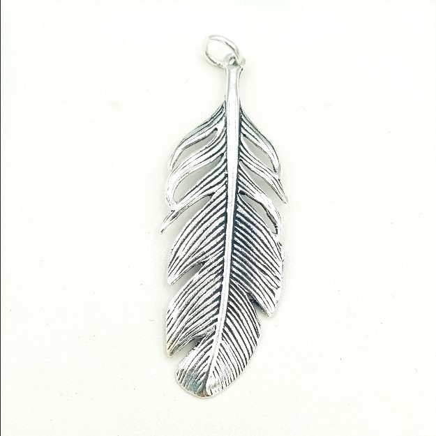 Colgante pluma